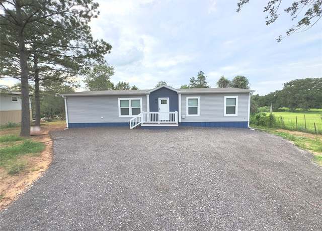 Property at 268 Flaming Oak Dr, Bastrop, TX 78602, 3 beds, 2 baths