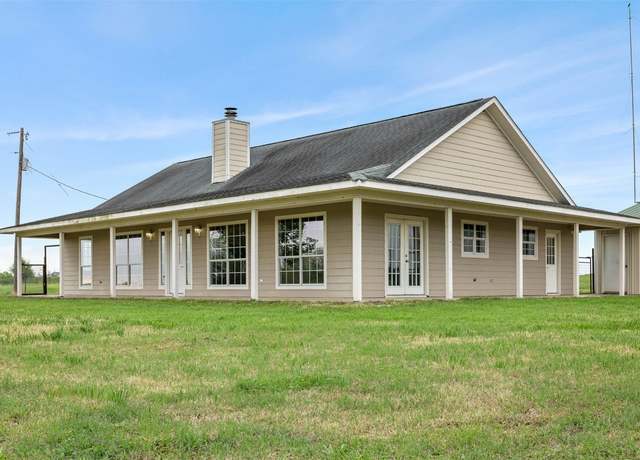 Property at 1234 County Road 135, Lincoln, TX 78948, 3 beds, 2.5 baths