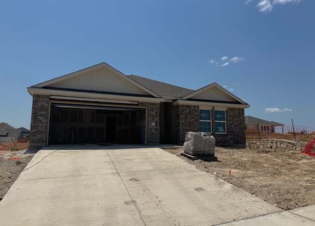 Property at 109 Lonely Lobo Dr, Jarrell, TX 76537, 4 beds, 2 baths
