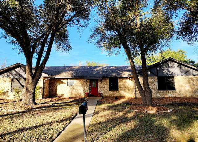 Property at 2000 Donna Dr, Taylor, TX 76574, 3 beds, 2 baths