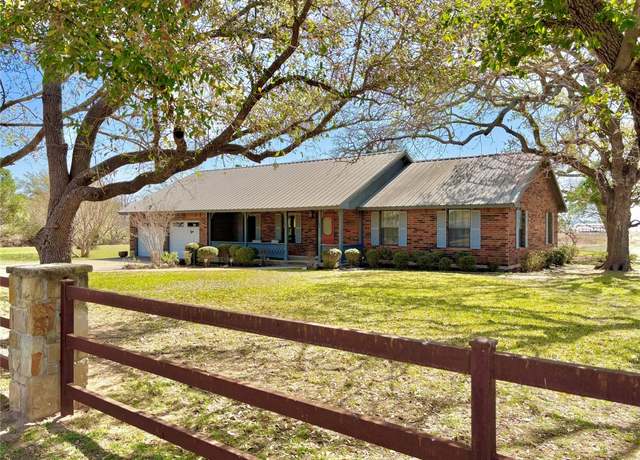 Property at 114 Shady Grove Grv, Tow, TX 78672, 3 beds, 3 baths