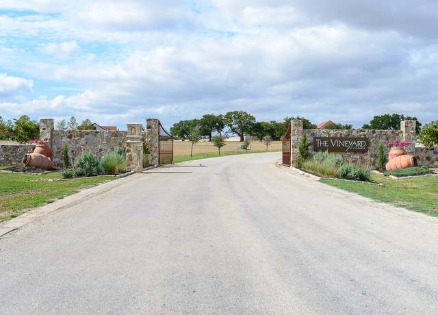 Property at 300 Via Francesco, Florence, TX 76527