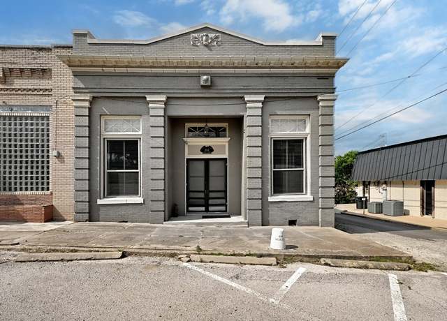 Property at 104 Hoxie St, Coupland, TX 78615, 1 bed, 1.5 baths