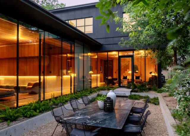 Property at 906 W 18th St, Austin, TX 78701, 4 beds, 3.5 baths