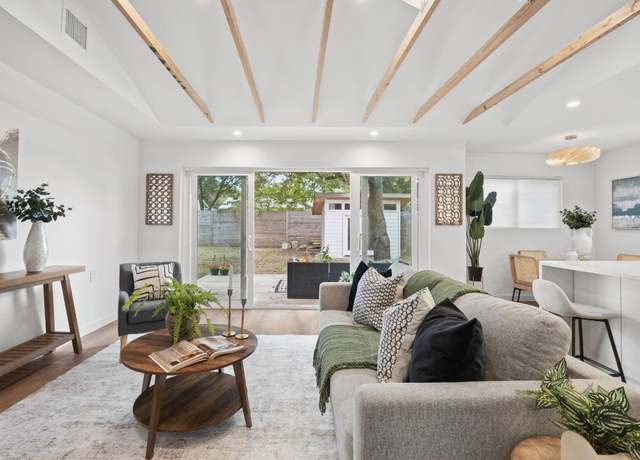 Property at 3105 Paisano Trl, Austin, TX 78745, 3 beds, 2 baths