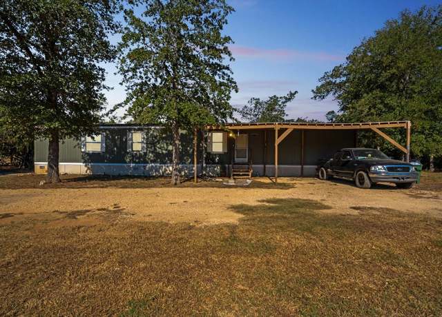 Property at 1112 Maverick Dr, Dale, TX 78616, 4 beds, 2 baths
