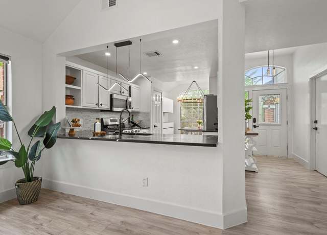 Property at 13436 Moscow Trl, Austin, TX 78729, 4 beds, 2.5 baths