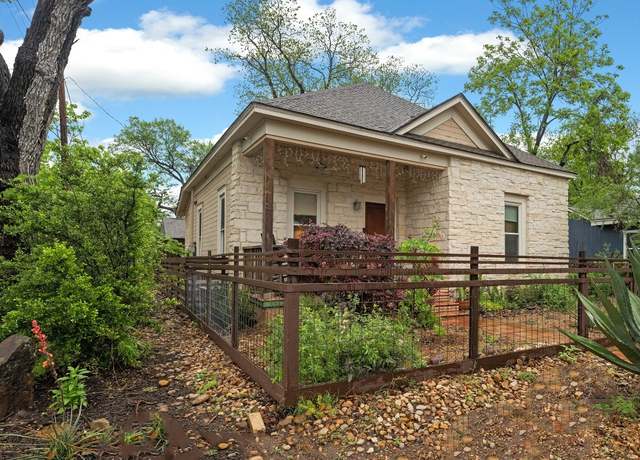 Property at 2300 Willow St, Austin, TX 78702, 3 beds, 2 baths
