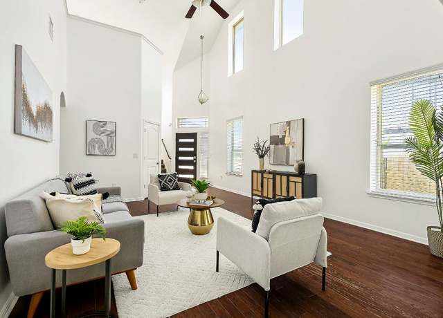 Property at 800 Totis Rd, Austin, TX 78748, 4 beds, 2.5 baths