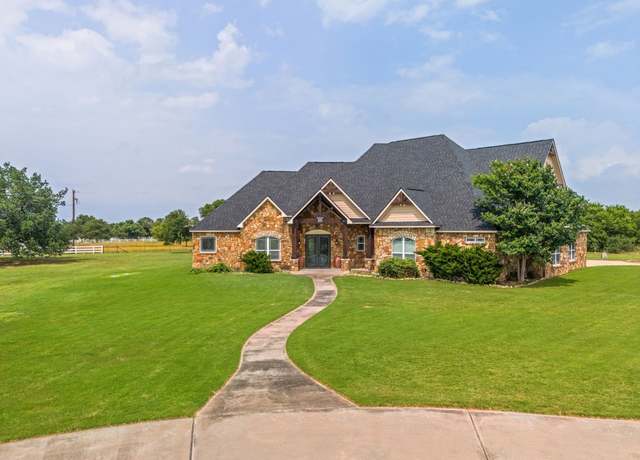 Property at 121 Eagle Rock Dr, Salado, TX 76571, 5 beds, 3.5 baths