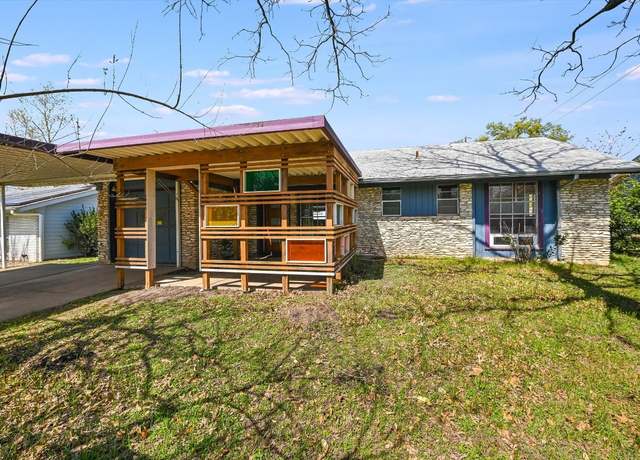 Property at 100 E Lisa Dr, Austin, TX 78752, 4 beds, 2.5 baths