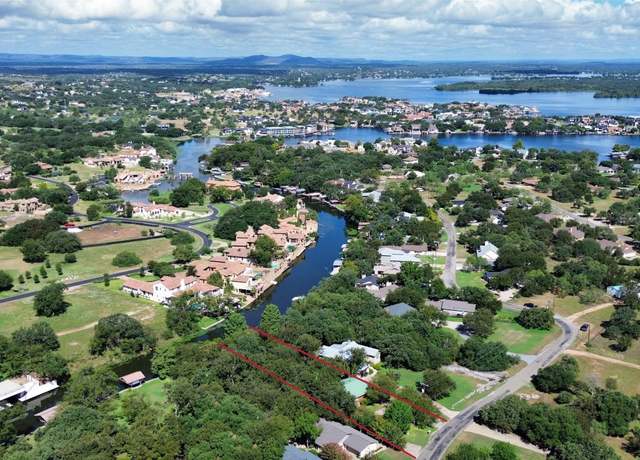 Property at 546 Pecan Creek Dr, Horseshoe Bay, TX 78657, 4 beds, 4.5 baths