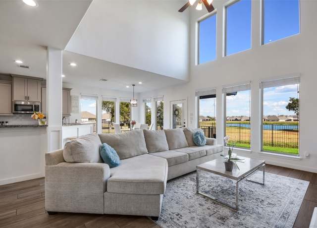 Property at 113 Cascia Cir, Liberty Hill, TX 78642, 4 beds, 3.5 baths