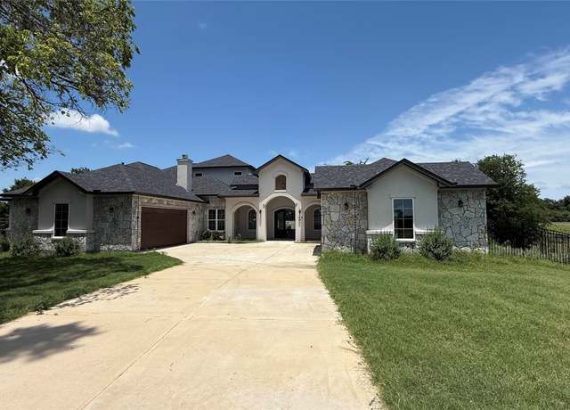 Property at 128 Gloria Blvd, Smithville, TX 78957, 4 beds, 4.5 baths