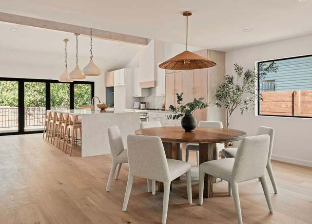 Property at 3006 Brinwood Ave, Austin, TX 78704, 4 beds, 2 baths