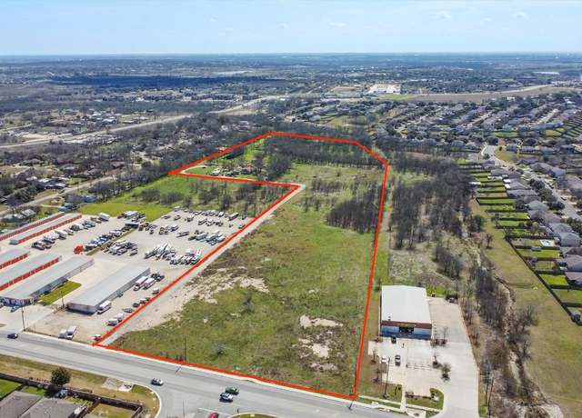 Property at 940 Windy Hill Rd, Kyle, TX 78640