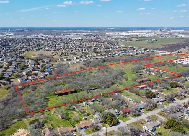 Property at 940 Windy Hill Rd, Kyle, TX 78640