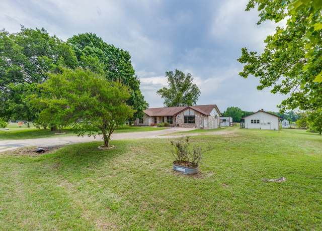 Property at 16721 Decker Creek Dr, Manor, TX 78653, 4 beds, 2 baths