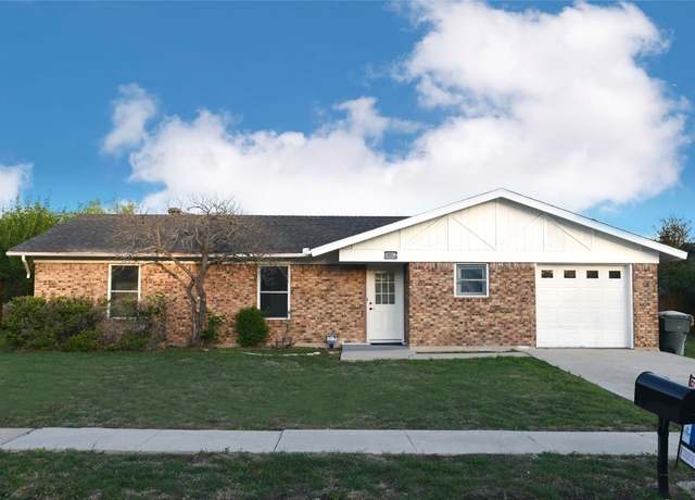 Property at 1706 Hill St, Killeen, TX 76543, 3 beds, 2 baths