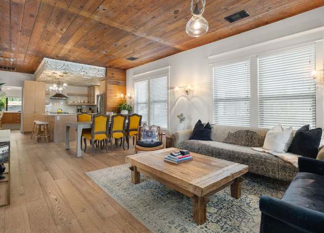 Property at 1307 E 2nd St, Austin, TX 78702, 2 beds, 2.5 baths