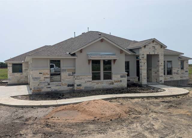 Property at 209 Scofield Ave, Georgetown, TX 78628, 4 beds, 4 baths