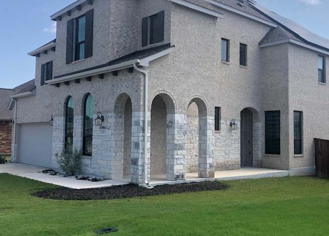 Property at 109 Lockhart Dr, Liberty Hill, TX 78642, 4 beds, 4.5 baths
