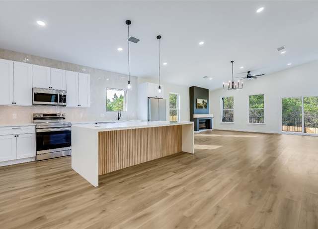 Property at 21216 Santa Rosa Ave, Lago Vista, TX 78645, 4 beds, 2 baths