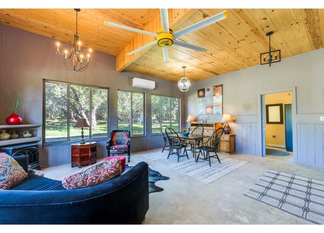 Property at 250 Caliche Rd, Wimberley, TX 78676, 4 beds, 3 baths