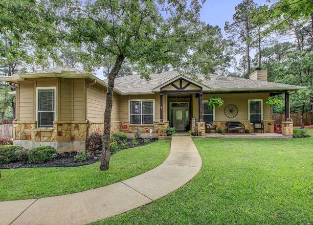 Property at 115 Loblolly Ln, Bastrop, TX 78602, 5 beds, 3.5 baths