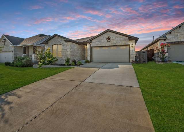 Property at 133 Alba Ave, San Marcos, TX 78666, 3 beds, 2 baths