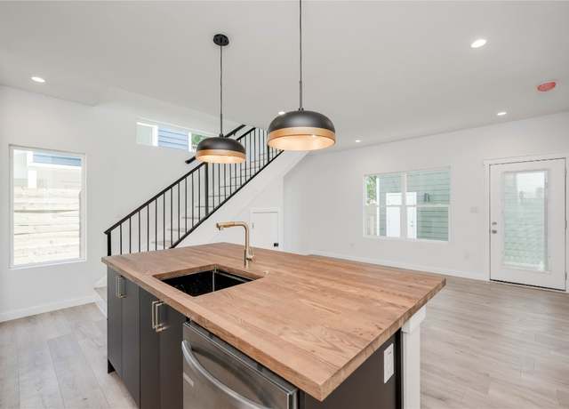 Property at 1315 Clearfield Dr #2, Austin, TX 78758, 4 beds, 2.5 baths