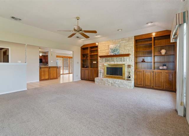 Property at 21407 High Dr, Lago Vista, TX 78645, 3 beds, 2.5 baths