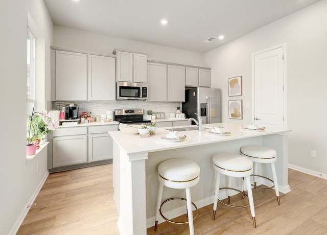 Property at 1020 Vista View Dr #2201, Georgetown, TX 78626, 3 beds, 2.5 baths