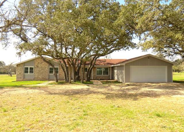 Property at 1319 Mustang Ln, San Marcos, TX 78666, 4 beds, 3 baths
