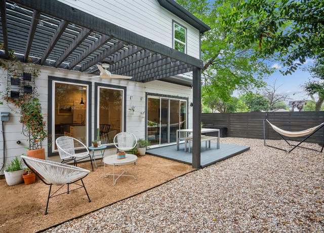 Property at 1410 E 2nd St #2, Austin, TX 78702, 2 beds, 2.5 baths