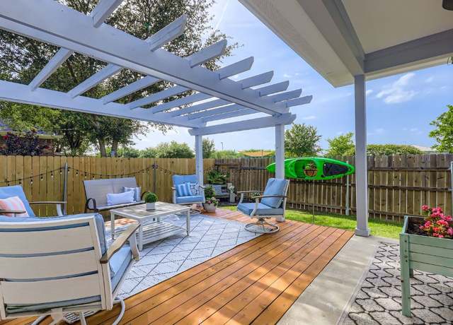 Property at 7401 Montezuma St, Austin, TX 78744, 4 beds, 2 baths