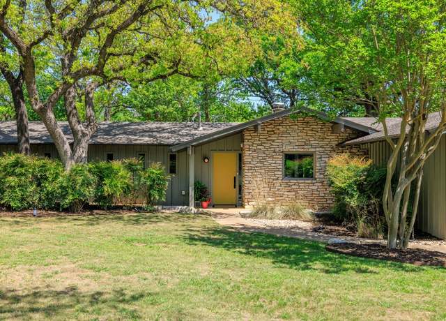 Property at 202 Tanglewood Dr, Fredericksburg, TX 78624, 3 beds, 3 baths
