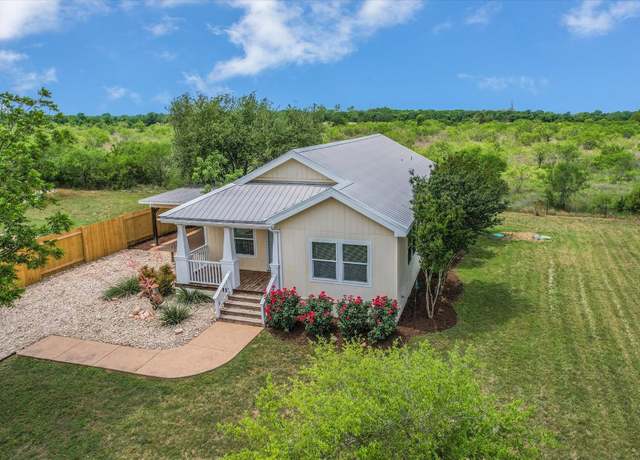 Property at 182 Lazy River Ln, Elgin, TX 78621, 3 beds, 2 baths