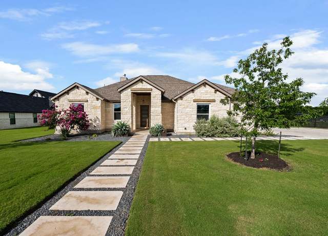 Property at 104 Huerta Rd, Florence, TX 76527, 5 beds, 3.5 baths