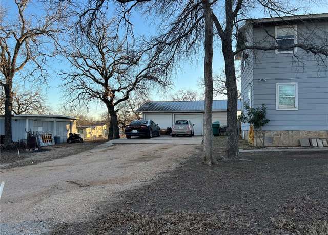Property at 112 E Stonecastle Dr, Granite Shoals, TX 78654, 3 beds, 2 baths
