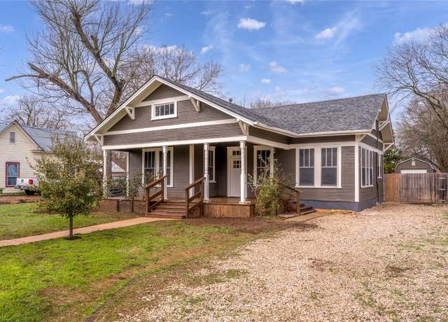 Property at 711 Bois Darc St, Lockhart, TX 78644, 3 beds, 2 baths