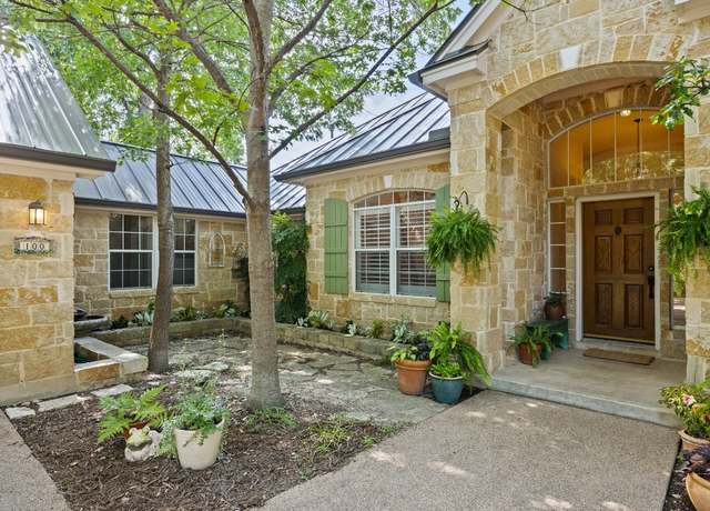 Property at 100 Broad Vista Ct, Georgetown, TX 78628, 3 beds, 2 baths