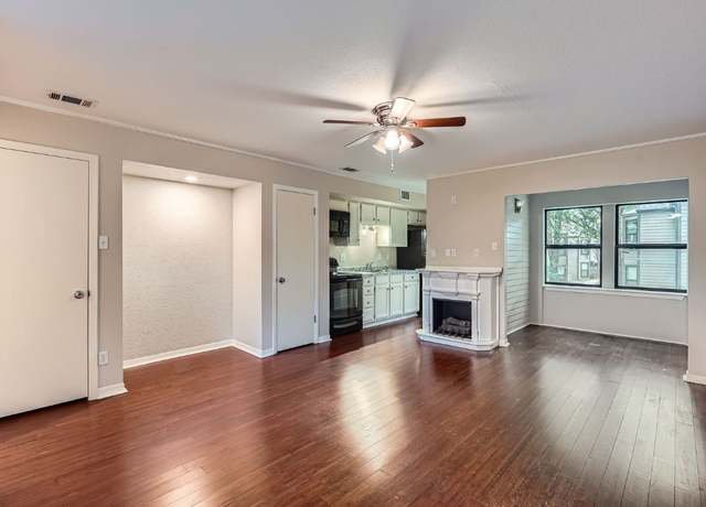 Property at 1510 W North Loop Blvd #1024, Austin, TX 78756, 1 bed, 1 bath