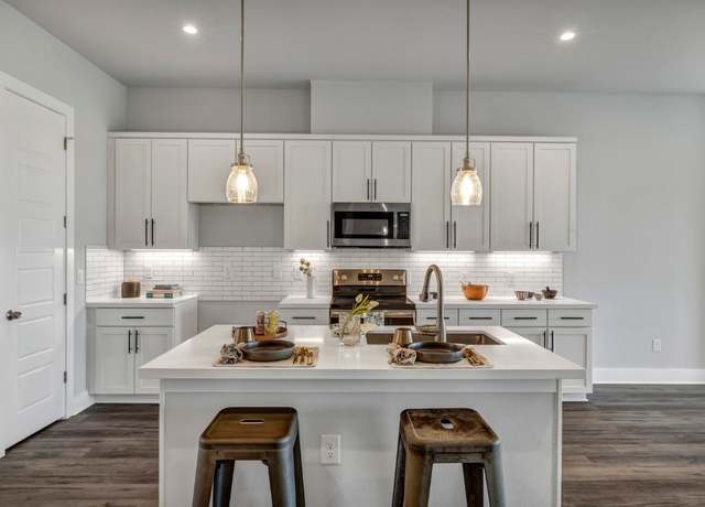 Property at 4507 E Martin Luther King Jr Blvd #124, Austin, TX 78721, 2 beds, 2 baths
