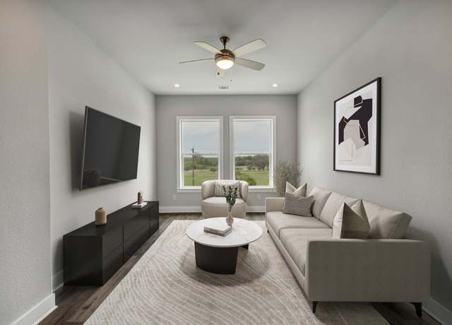 Property at 4507 E Martin Luther King Jr Blvd #124, Austin, TX 78721, 2 beds, 2 baths