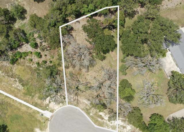 Property at 525 E 25th Ave, Belton, TX 76513
