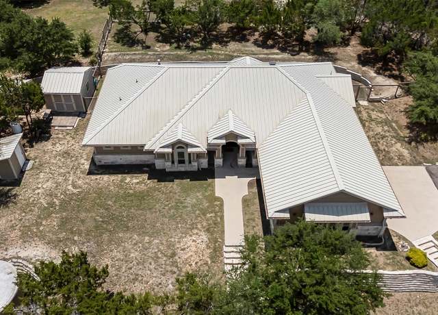 Property at 211 E Creek Dr, Dripping Springs, TX 78620, 4 beds, 3 baths