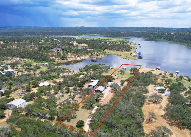 Property at 401 Lake View Dr, Spicewood, TX 78669, 3 beds, 1 bath