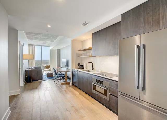 Property at 48 East Ave #2206, Austin, TX 78701, 1 bed, 1 bath