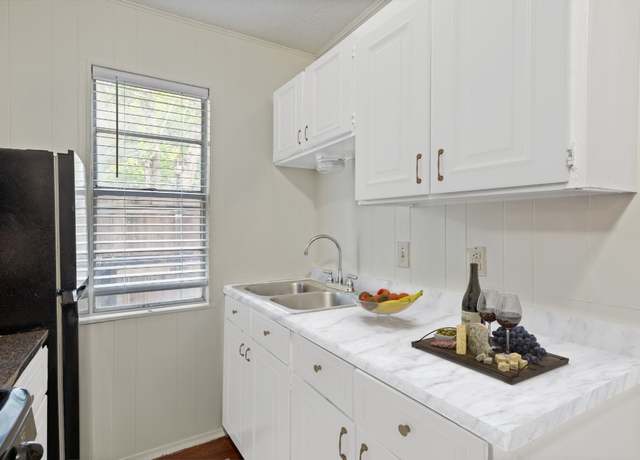 Property at 5300 Guadalupe St #104, Austin, TX 78751, 1 bed, 1 bath
